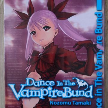 Dance in the vampire Bund tome 1