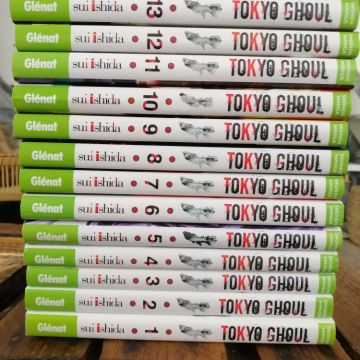 Tokyo Ghoul (14 volumes)