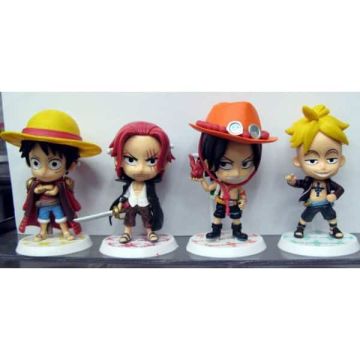 4 Figurines One Piece