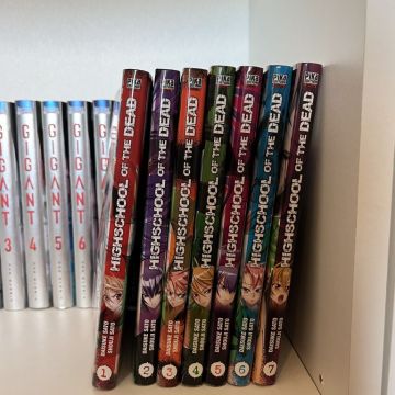 Lot de 7 manga Highschool of the Dead 