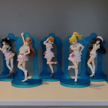 Lot de 9 figurines Love live ! School idol Project 