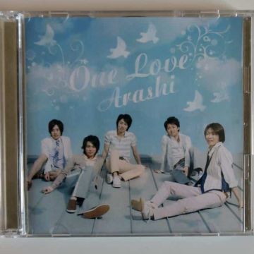Arashi Single One Love  [Limited Edition]